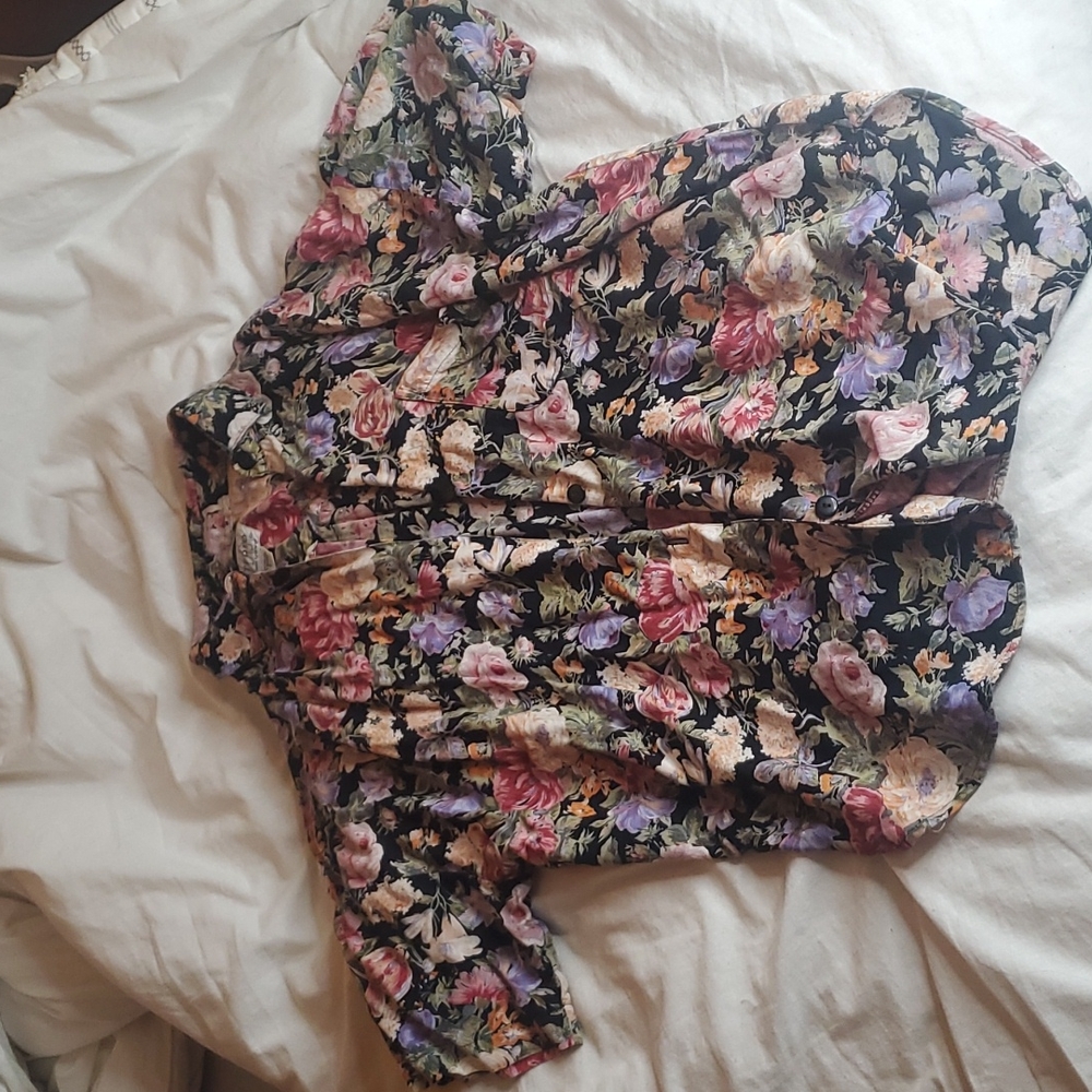 Vintage floral short sleeve button up